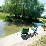 Kosor Spring - Riverside Villa *