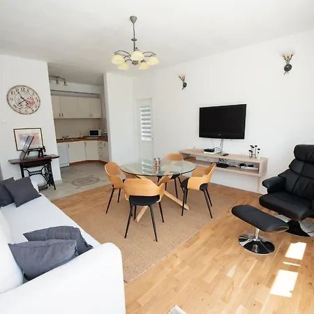 Kosor Spring - Riverside * 블라카예