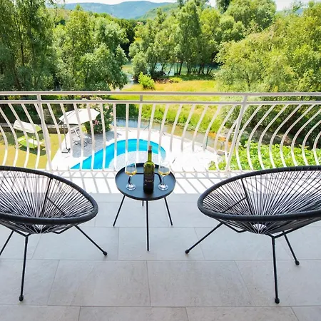 Kosor Spring - Riverside Villa *