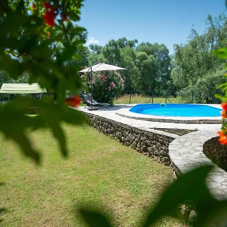 Villa Kosor Spring - Riverside *
