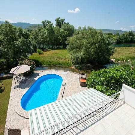 Kosor Spring - Riverside Villa