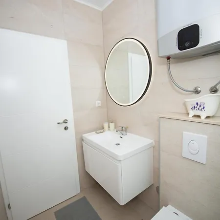 Kosor Spring - Riverside