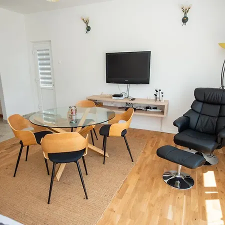 Kosor Spring - Riverside * 블라카예