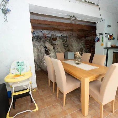 빌라 Kosor Spring - Riverside