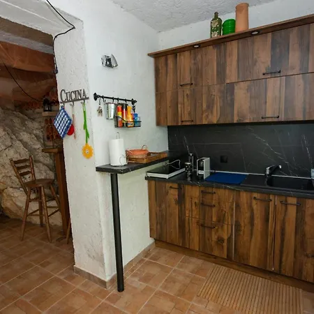 Kosor Spring - Riverside