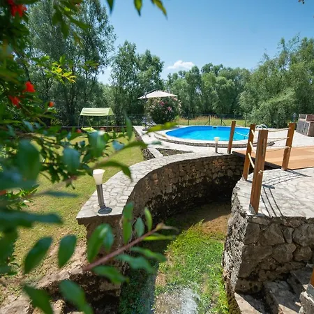 Kosor Spring - Riverside * 블라카예