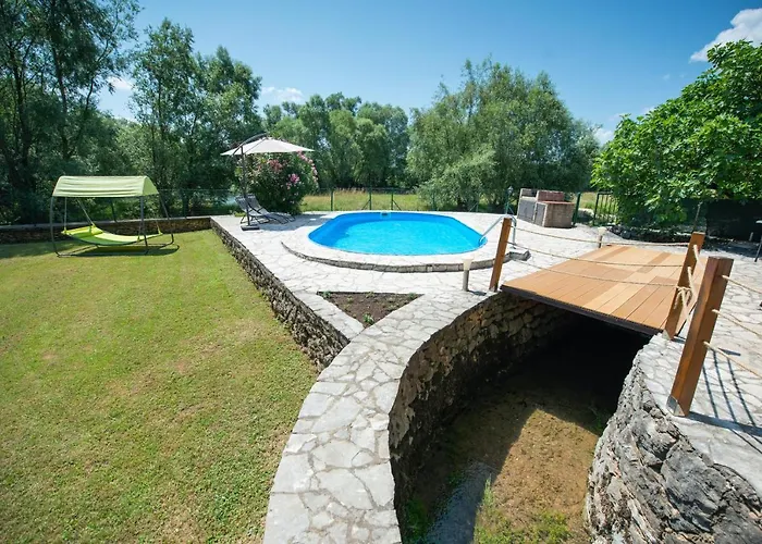 Kosor Spring - Riverside *