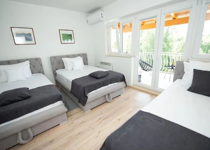 Kosor Spring - Riverside